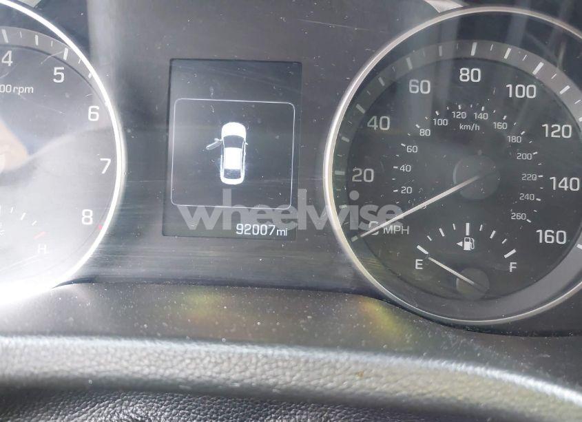 Photo 7 of 2017 Hyundai Elantra LIMITED (VIN 5NPD84LF5HH097213)