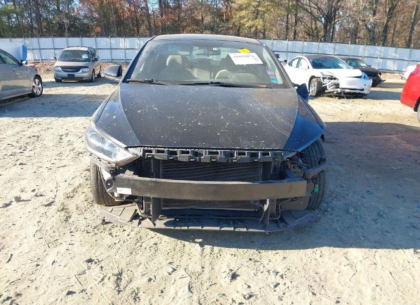 Photo 6 of 2017 Hyundai Elantra SE (VIN 5NPD84LF5HH105052)