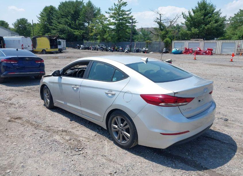 Photo 3 of 2017 Hyundai Elantra SE (VIN 5NPD84LF5HH106881)