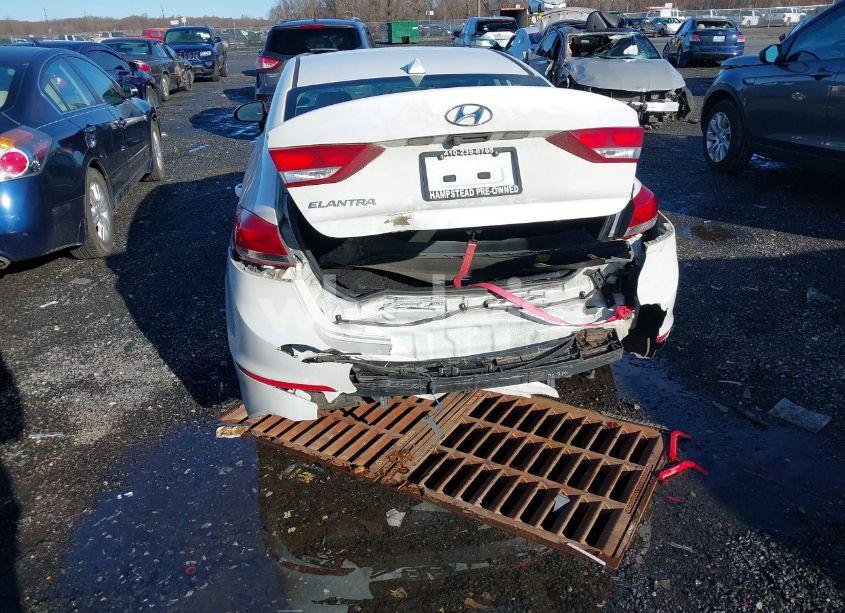 Photo 6 of 2017 Hyundai Elantra SE/VALUE/LIMITED (VIN 5NPD84LF5HH109117)