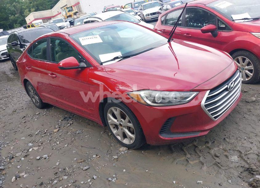 2017 Hyundai Elantra SE (VIN 5NPD84LF5HH116486) main photo