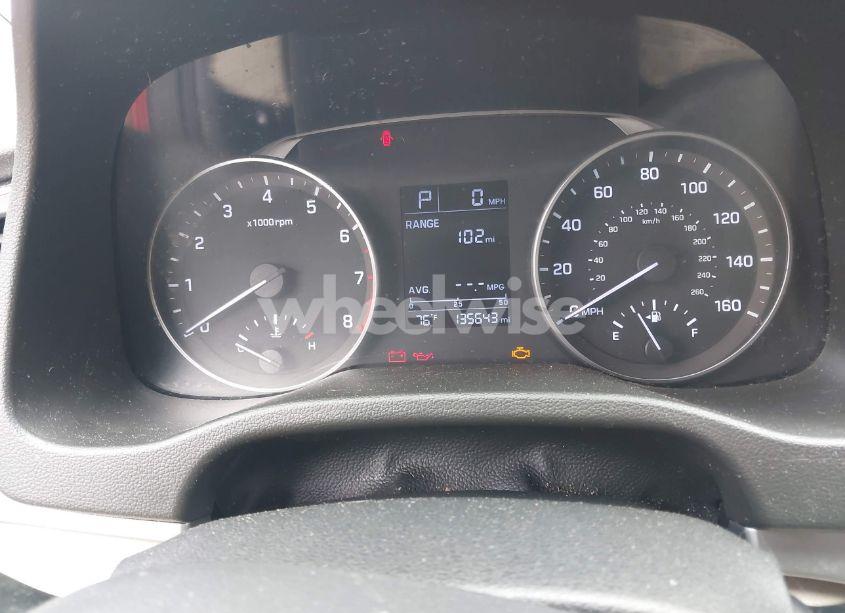 Photo 7 of 2017 Hyundai Elantra SE (VIN 5NPD84LF5HH116486)