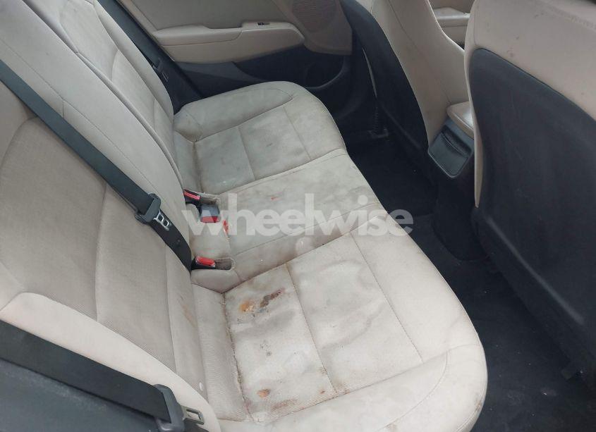 Photo 8 of 2017 Hyundai Elantra SE (VIN 5NPD84LF5HH116486)