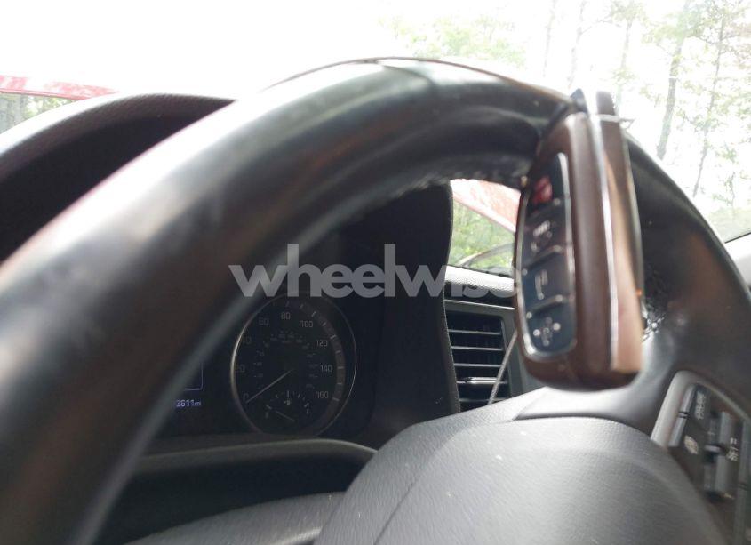 Photo 11 of 2017 Hyundai Elantra LIMITED (VIN 5NPD84LF5HH123163)