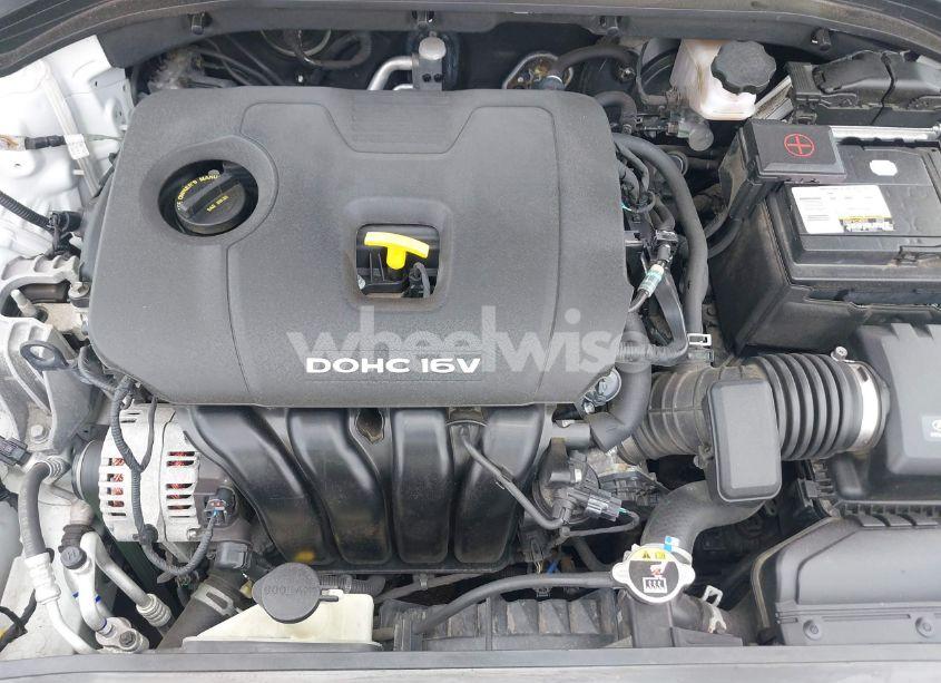 Photo 10 of 2017 Hyundai Elantra SE (VIN 5NPD84LF5HH132588)