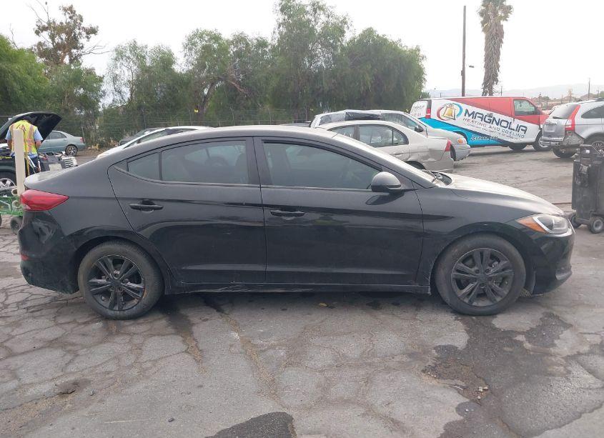 Photo 13 of 2017 Hyundai Elantra SE (VIN 5NPD84LF5HH174016)