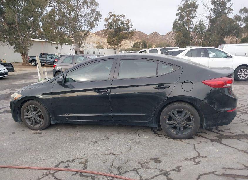 Photo 14 of 2017 Hyundai Elantra SE (VIN 5NPD84LF5HH174016)