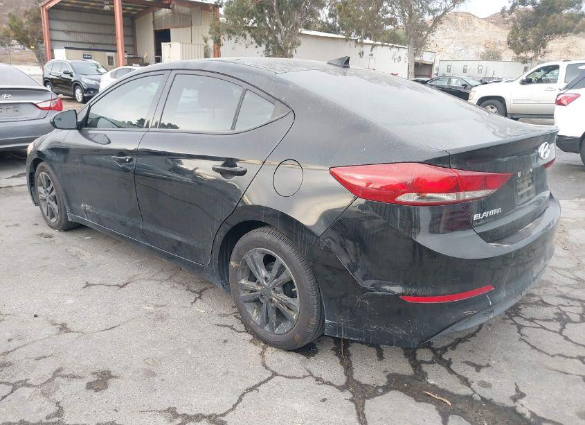 Photo 3 of 2017 Hyundai Elantra SE (VIN 5NPD84LF5HH174016)