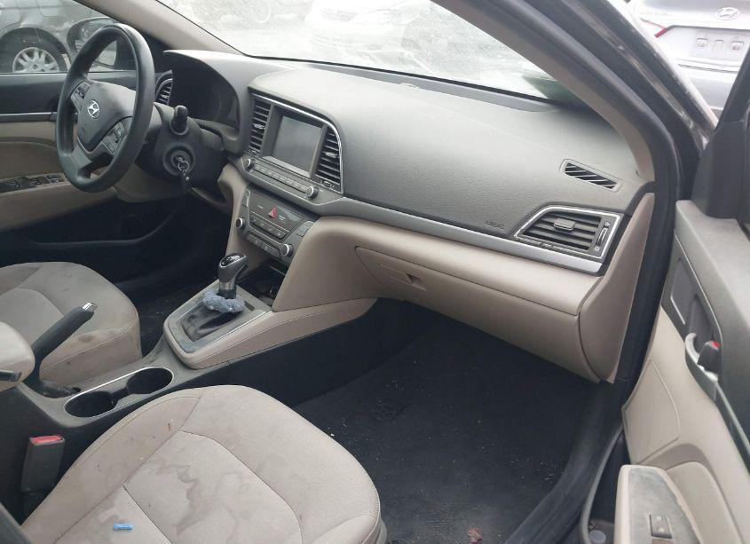 Photo 5 of 2017 Hyundai Elantra SE (VIN 5NPD84LF5HH174016)