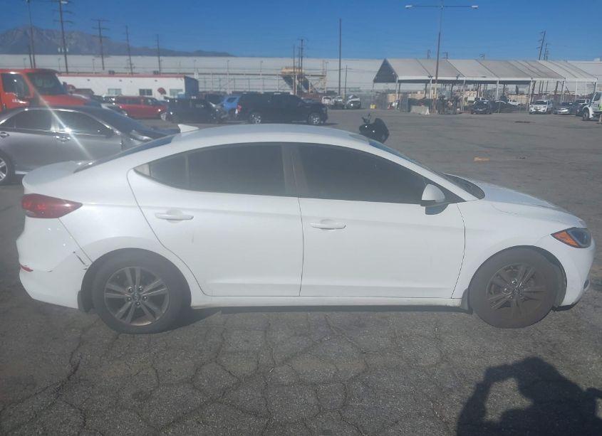 Photo 12 of 2017 Hyundai Elantra SE (VIN 5NPD84LF5HH207421)