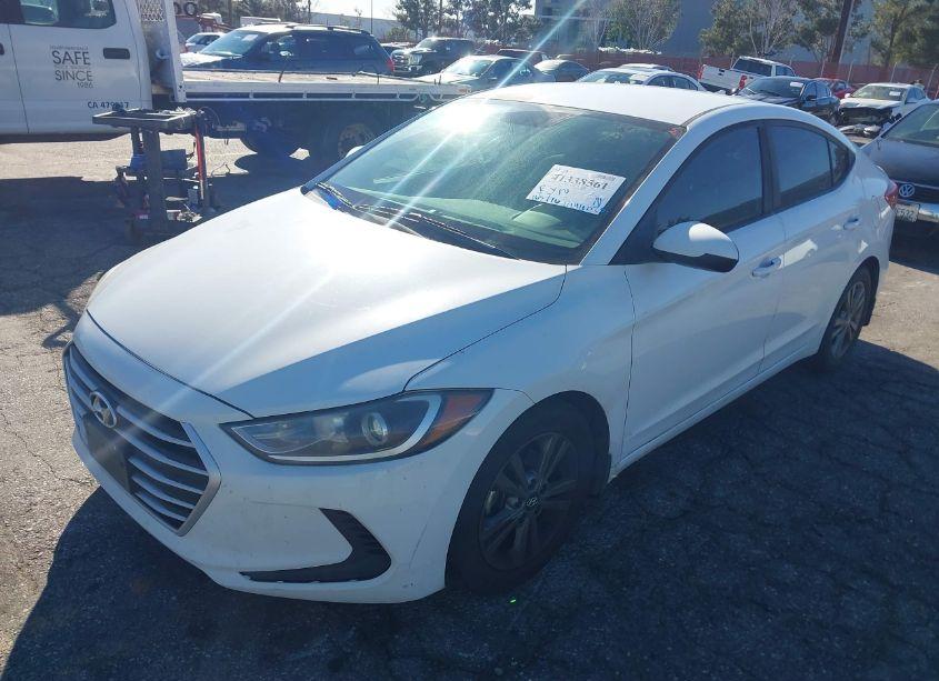 Photo 2 of 2017 Hyundai Elantra SE (VIN 5NPD84LF5HH207421)
