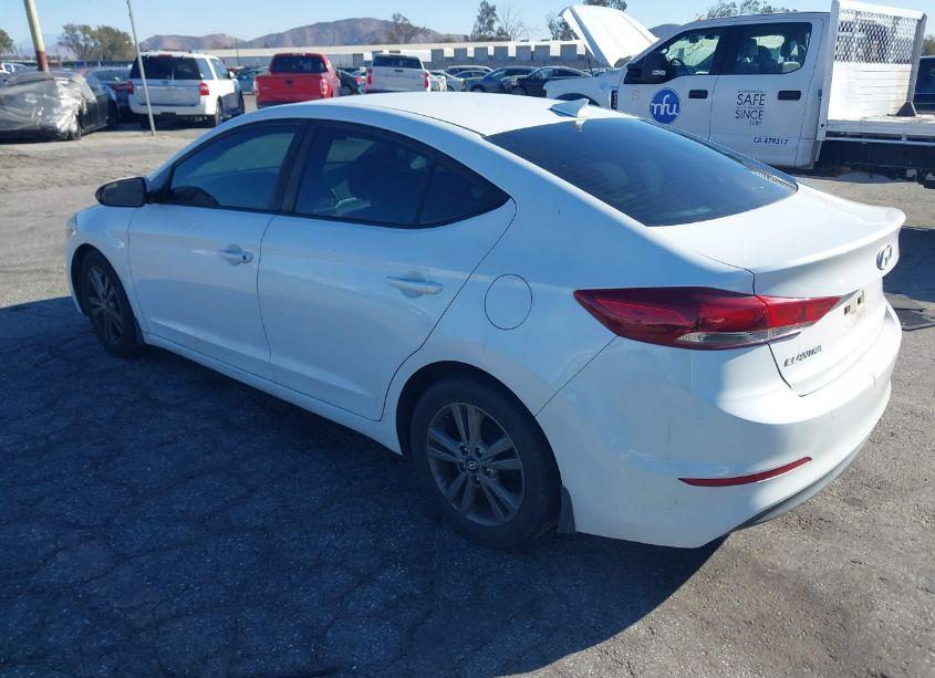Photo 3 of 2017 Hyundai Elantra SE (VIN 5NPD84LF5HH207421)