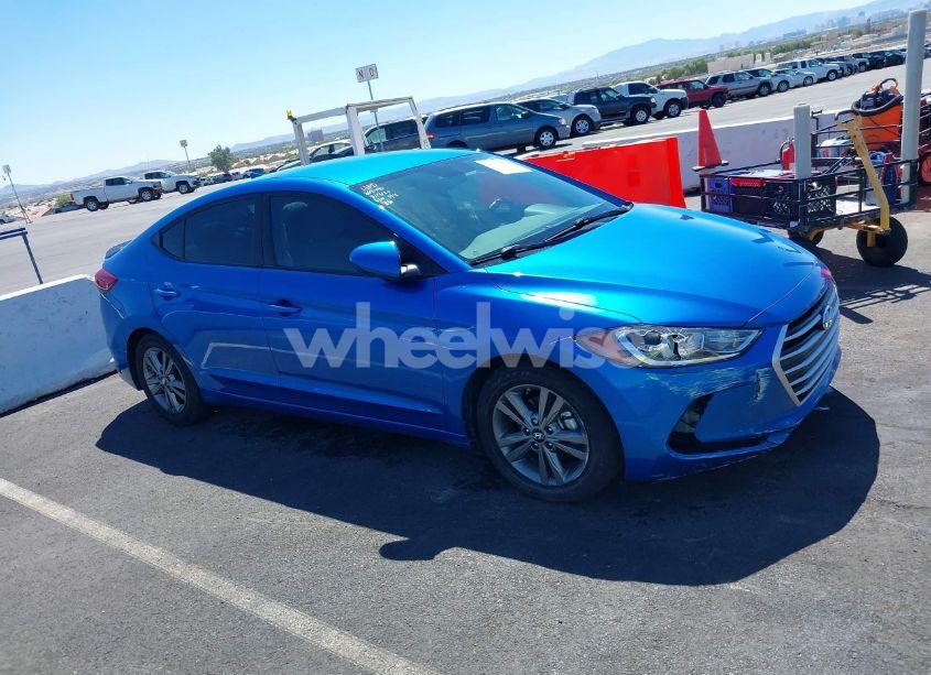 2017 Hyundai Elantra SE (VIN 5NPD84LF5HH211579) main photo