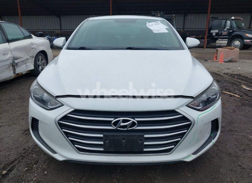 Photo 12 of 2018 Hyundai Elantra SEL (VIN 5NPD84LF5JH225651)