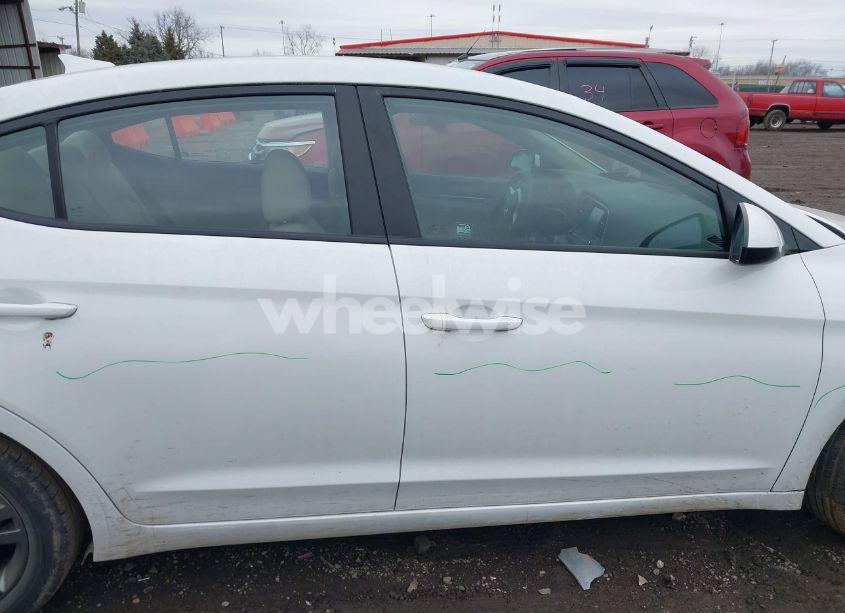 Photo 13 of 2018 Hyundai Elantra SEL (VIN 5NPD84LF5JH225651)