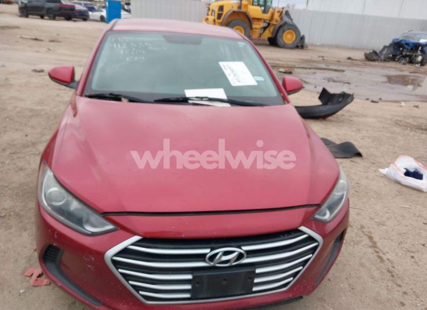 Photo 13 of 2018 Hyundai Elantra SEL (VIN 5NPD84LF5JH230977)
