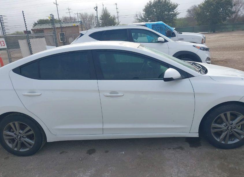 Photo 13 of 2018 Hyundai Elantra SEL (VIN 5NPD84LF5JH248170)