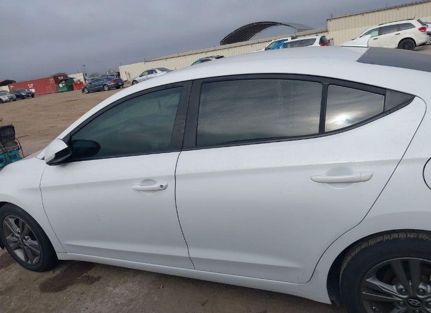 Photo 14 of 2018 Hyundai Elantra SEL (VIN 5NPD84LF5JH248170)