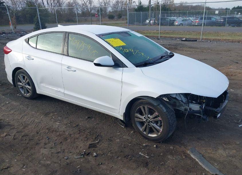 2018 Hyundai Elantra SEL (VIN 5NPD84LF5JH249366) main photo