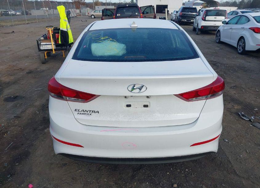 Photo 16 of 2018 Hyundai Elantra SEL (VIN 5NPD84LF5JH249366)
