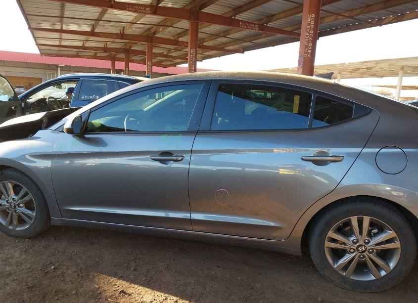 Photo 14 of 2018 Hyundai Elantra SEL (VIN 5NPD84LF5JH249710)