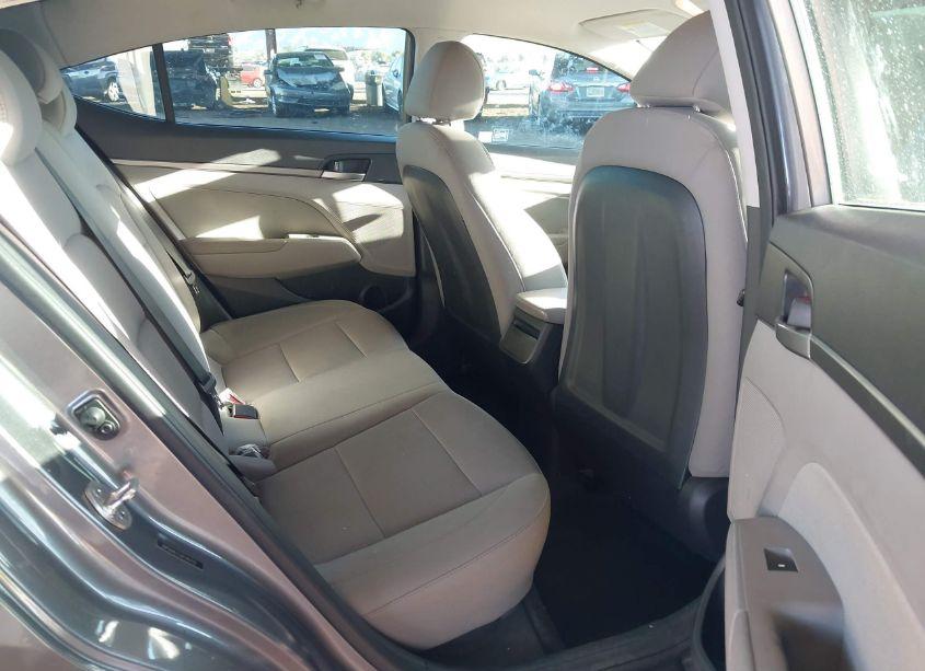 Photo 8 of 2018 Hyundai Elantra SEL (VIN 5NPD84LF5JH249710)