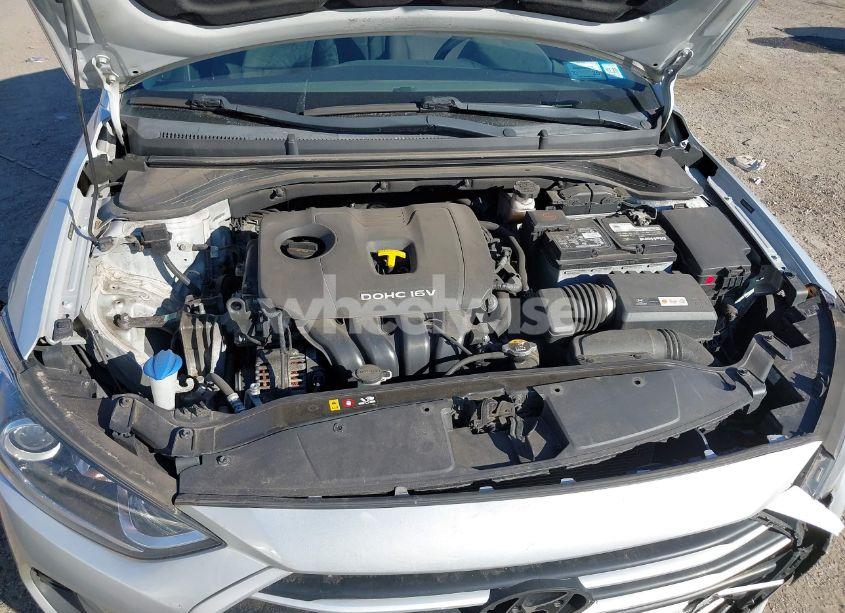 Photo 10 of 2018 Hyundai Elantra SEL (VIN 5NPD84LF5JH260299)