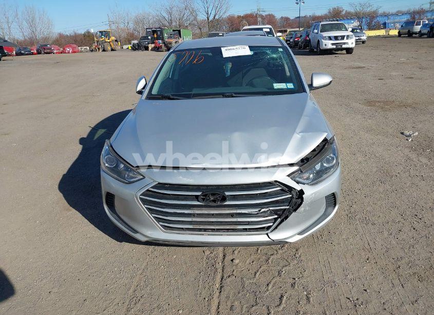 Photo 12 of 2018 Hyundai Elantra SEL (VIN 5NPD84LF5JH260299)