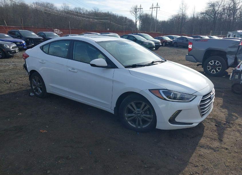 2018 Hyundai Elantra VALUE EDITION (VIN 5NPD84LF5JH264501) main photo