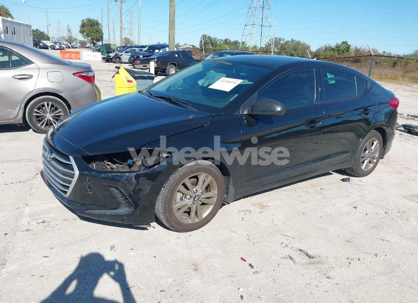 Photo 2 of 2018 Hyundai Elantra SEL (VIN 5NPD84LF5JH293139)