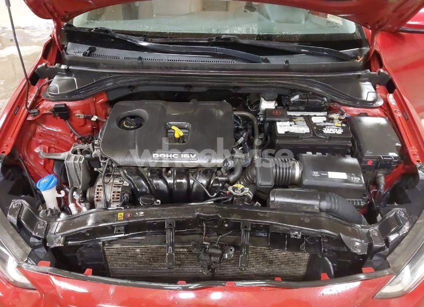 Photo 10 of 2018 Hyundai Elantra SEL (VIN 5NPD84LF5JH308111)