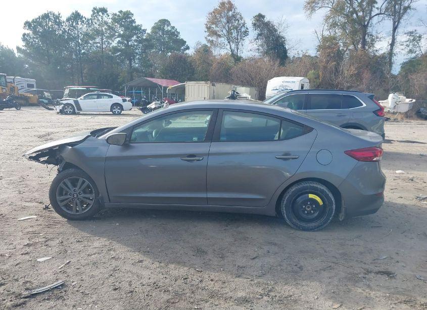 Photo 14 of 2018 Hyundai Elantra SEL (VIN 5NPD84LF5JH309498)