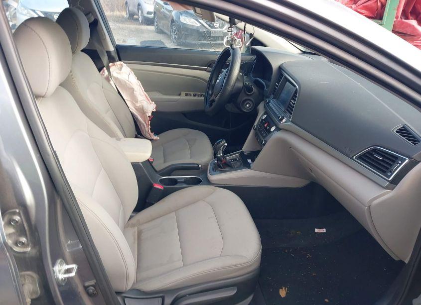 Photo 5 of 2018 Hyundai Elantra SEL (VIN 5NPD84LF5JH309498)