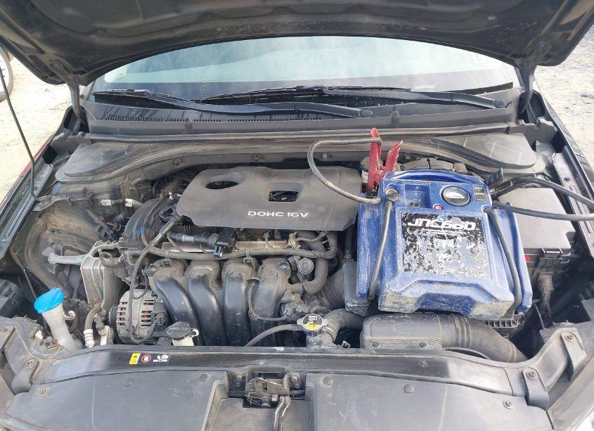 Photo 10 of 2018 Hyundai Elantra SEL (VIN 5NPD84LF5JH312420)