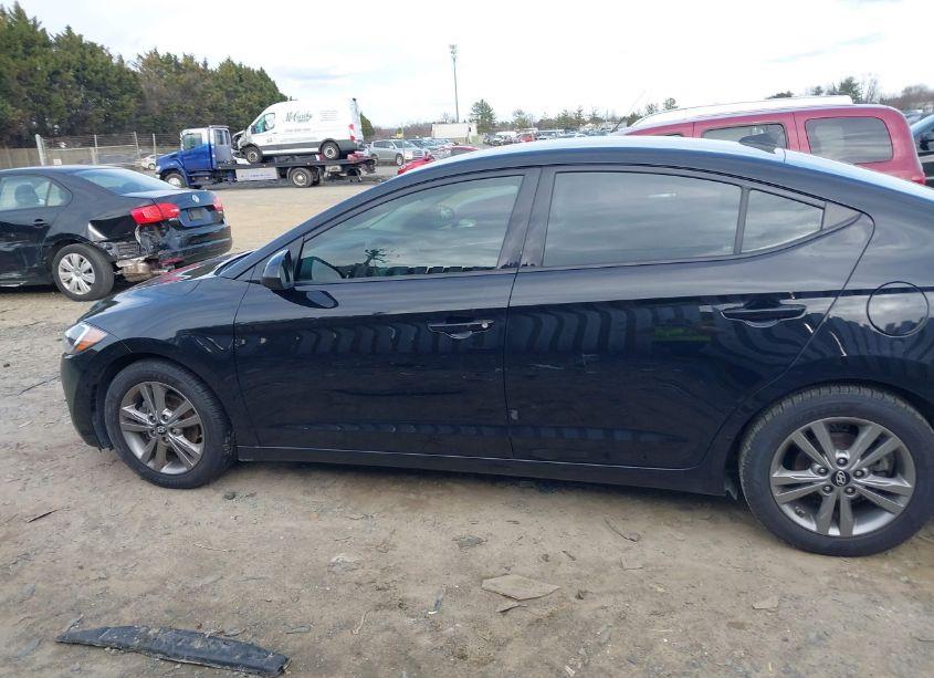Photo 14 of 2018 Hyundai Elantra SEL (VIN 5NPD84LF5JH312420)