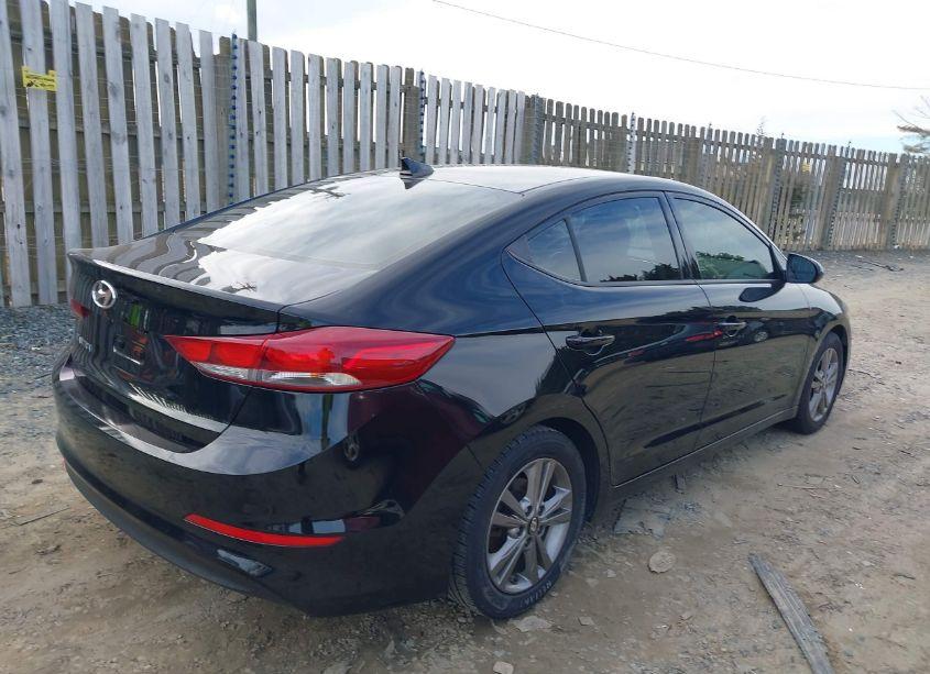 Photo 4 of 2018 Hyundai Elantra SEL (VIN 5NPD84LF5JH312420)