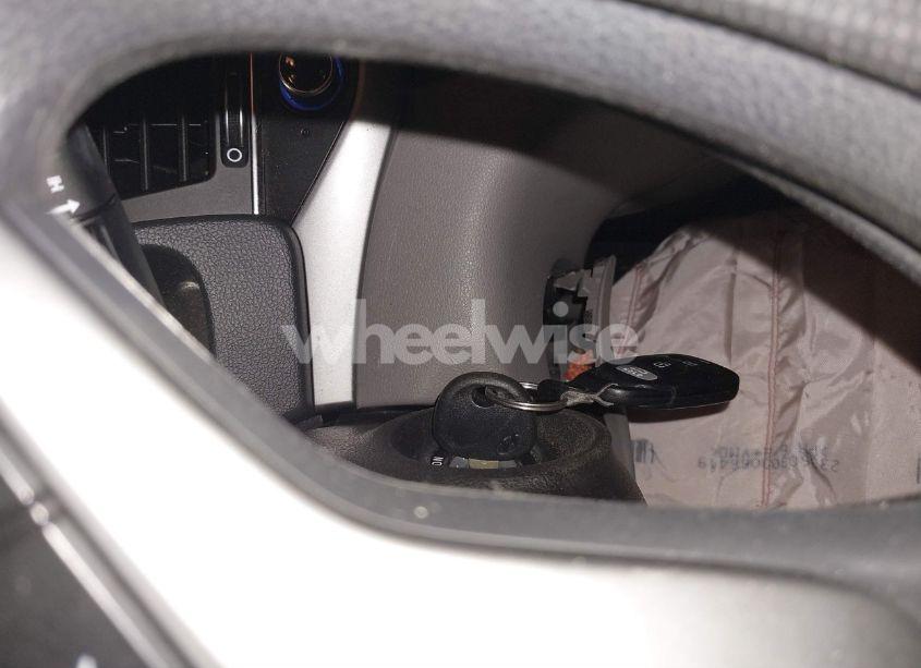 Photo 11 of 2018 Hyundai Elantra SEL (VIN 5NPD84LF5JH333977)