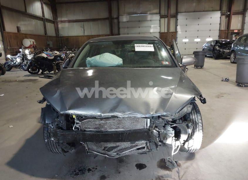 Photo 12 of 2018 Hyundai Elantra SEL (VIN 5NPD84LF5JH333977)