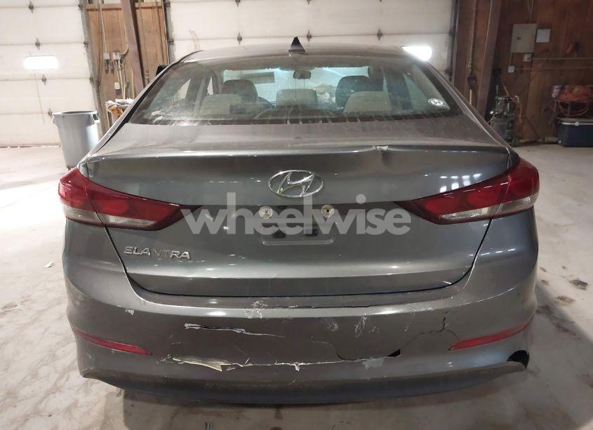 Photo 16 of 2018 Hyundai Elantra SEL (VIN 5NPD84LF5JH333977)
