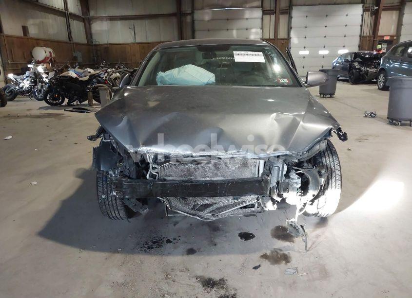 Photo 6 of 2018 Hyundai Elantra SEL (VIN 5NPD84LF5JH333977)