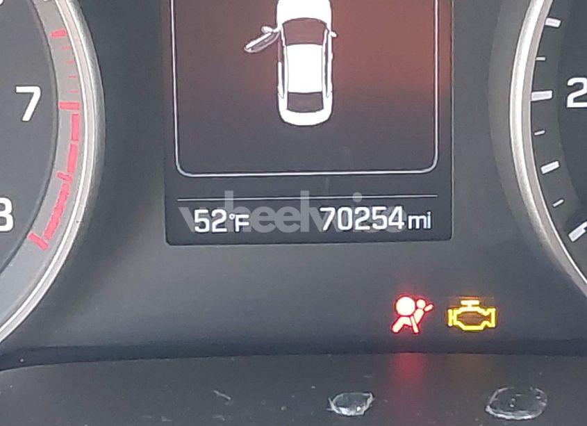 Photo 15 of 2018 Hyundai Elantra SEL (VIN 5NPD84LF5JH374660)