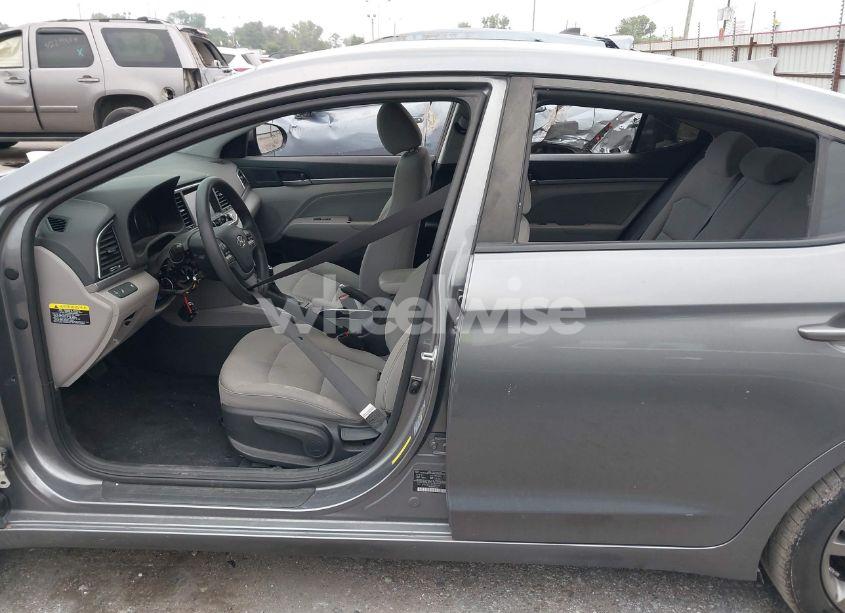 Photo 14 of 2018 Hyundai Elantra SEL (VIN 5NPD84LF5JH387604)