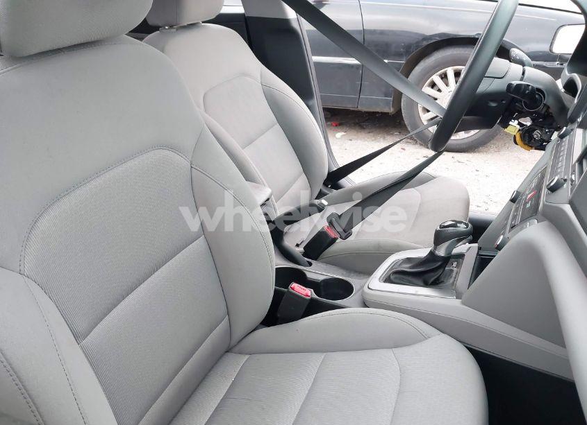 Photo 5 of 2018 Hyundai Elantra SEL (VIN 5NPD84LF5JH387604)