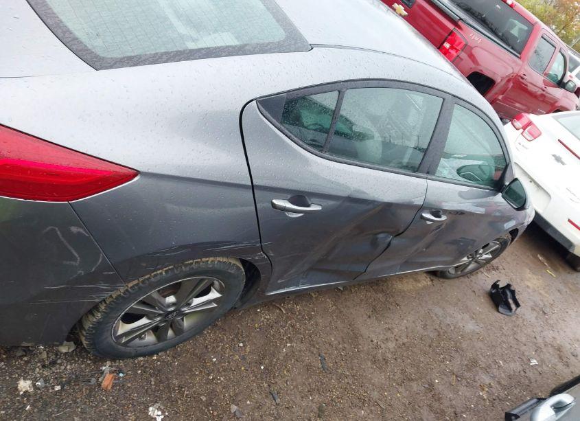 Photo 13 of 2018 Hyundai Elantra SEL (VIN 5NPD84LF5JH395508)