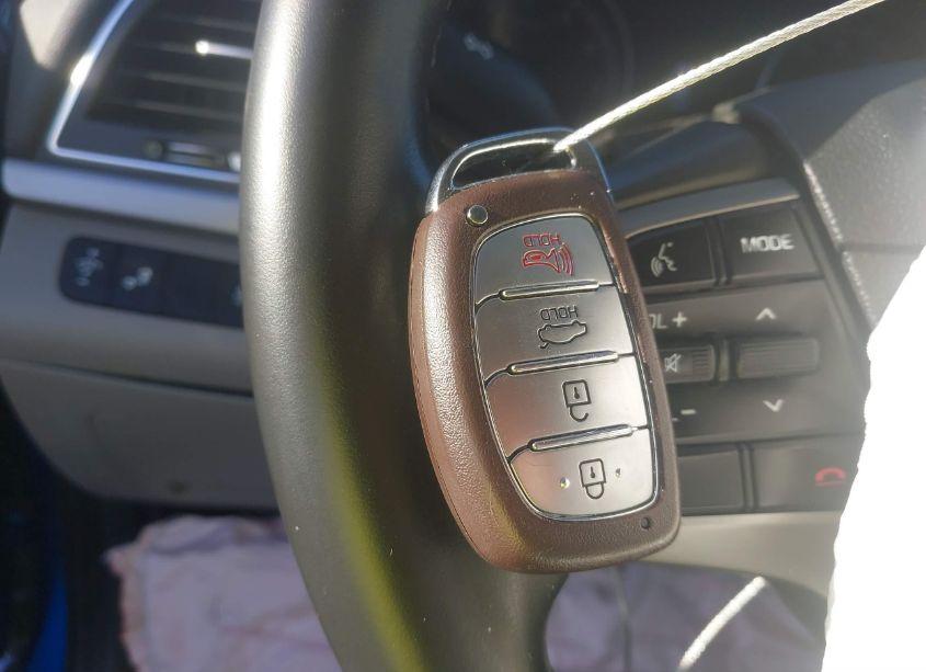 Photo 11 of 2018 Hyundai Elantra VALUE EDITION (VIN 5NPD84LF5JH401811)