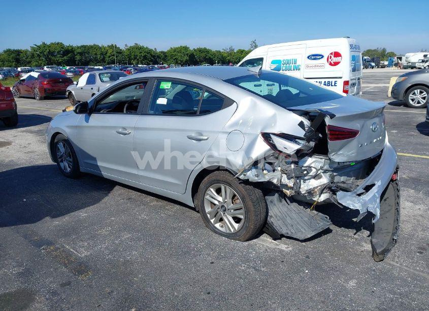Photo 3 of 2019 Hyundai Elantra SEL (VIN 5NPD84LF5KH410767)
