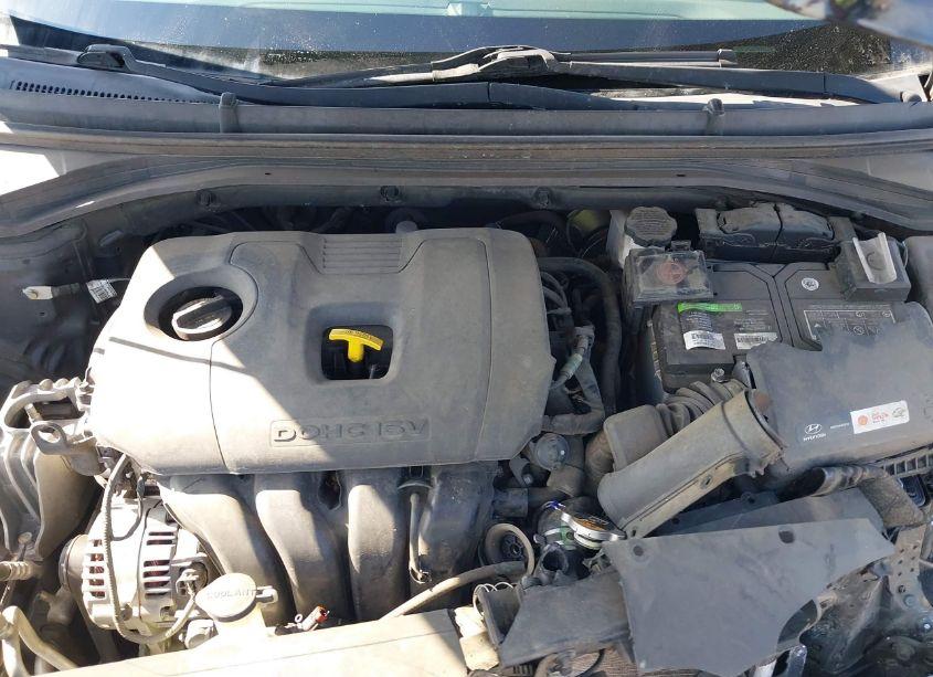 Photo 10 of 2019 Hyundai Elantra SEL (VIN 5NPD84LF5KH416715)