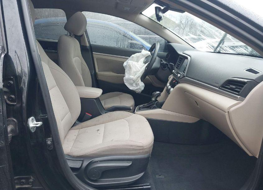 Photo 5 of 2019 Hyundai Elantra VALUE EDITION (VIN 5NPD84LF5KH424619)
