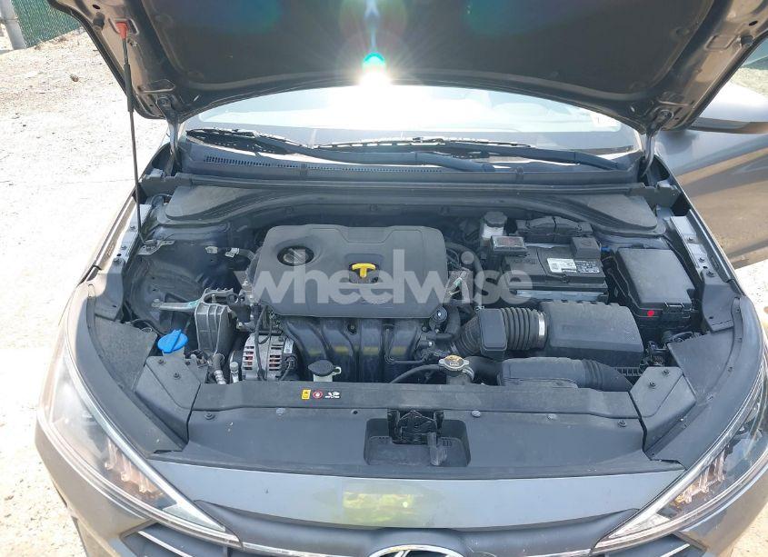 Photo 10 of 2019 Hyundai Elantra SEL (VIN 5NPD84LF5KH426211)