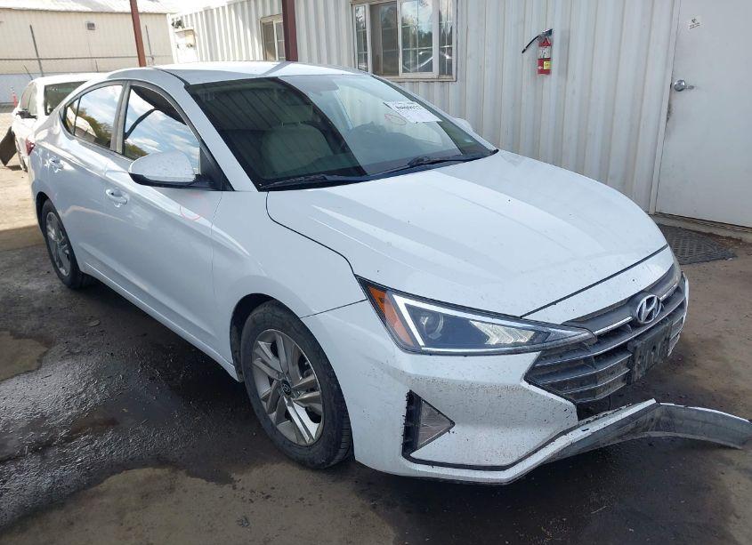 2019 Hyundai Elantra SEL (VIN 5NPD84LF5KH435569) main photo